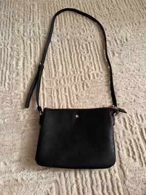 LC Lauren Conrad Black Crossbody Bag Minimal Gold Hardware Small Shoulder Purse